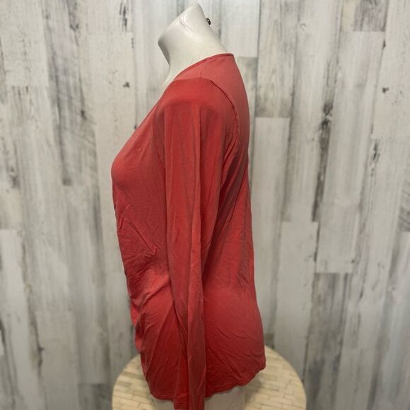 Orange top - Picture 5 of 6